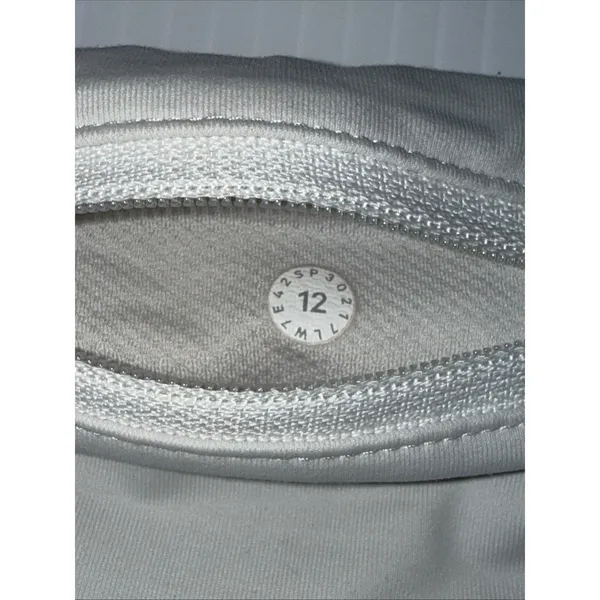 Lululemon White‎ Shorts Sz 12 Lined Zip Back Pocket - Image 6