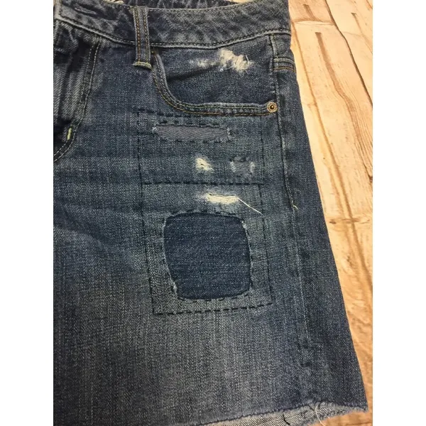AMERICAN‎ EAGLE 6 Jean Shorts Cut Off Patches Denim Med Wash Distressed - Image 2
