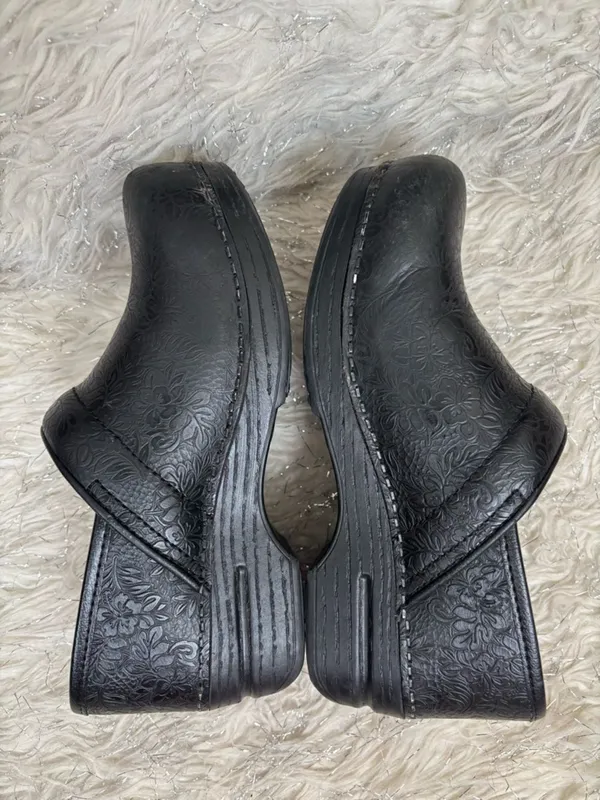 Dansko Black Floral-Embossed Women’s Leather Professional‎ Clogs Size 36 - Image 2