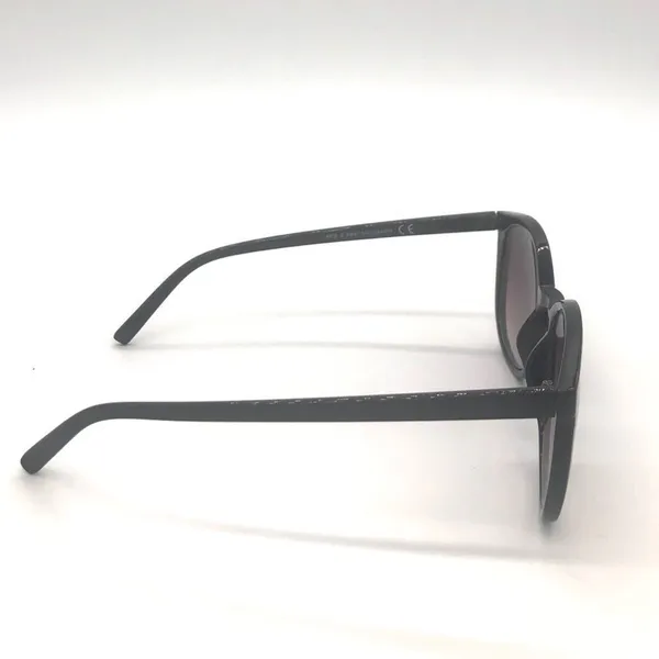 Black Sunglasses 🌸Free w/ any Bundle purchase - Image 4