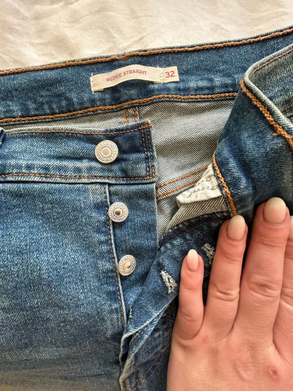 Levi’s Jeans Straight Wedgie Women’s 32 - Image 3