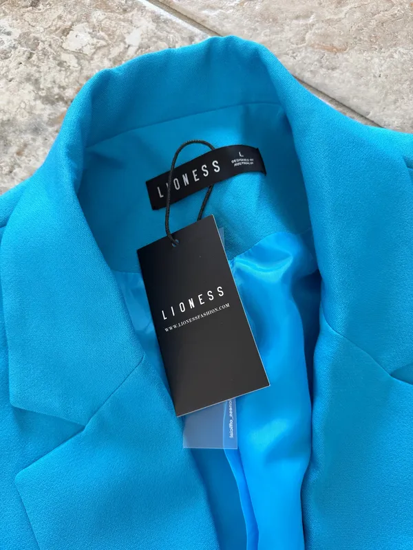 Lioness blue oversized blazer - Image 3
