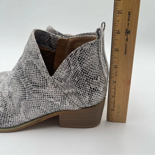 Boutique By Corkys Ankle Booties Women Size 9 Animal Print Shoes Side Zip Heel - Image 12