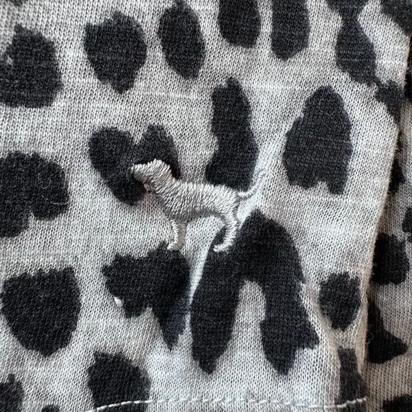 Victoria's Secret Pink Gray Animal Cheetah Pocket Tunic Tank Top Shirt Small - Image 4