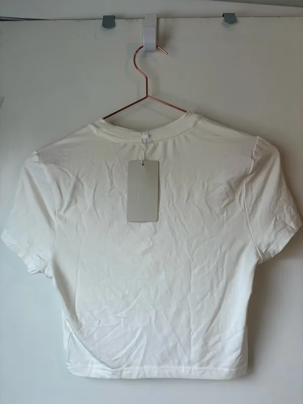 Musera Darlin' Bodycon Cropped Tee White Size M - Image 3