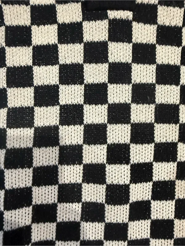 Black & White Checkerboard Knit Tote Bag - Stylish Everyday Carry - Image 5