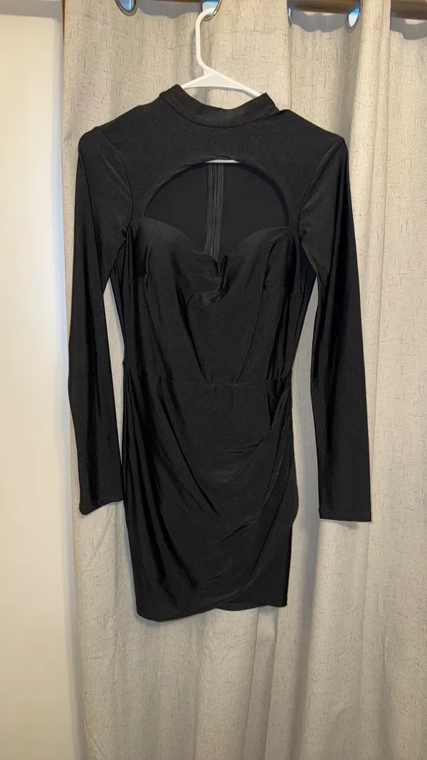 FashioNova Black dress - Image 6