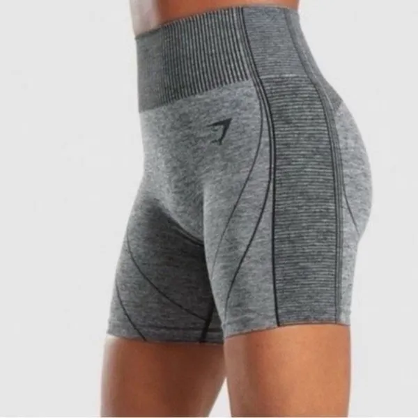 ✨Gymshark Women's Hyper Amplify Black Marl Seamless Sz Medium Shorts✨ - Image 4