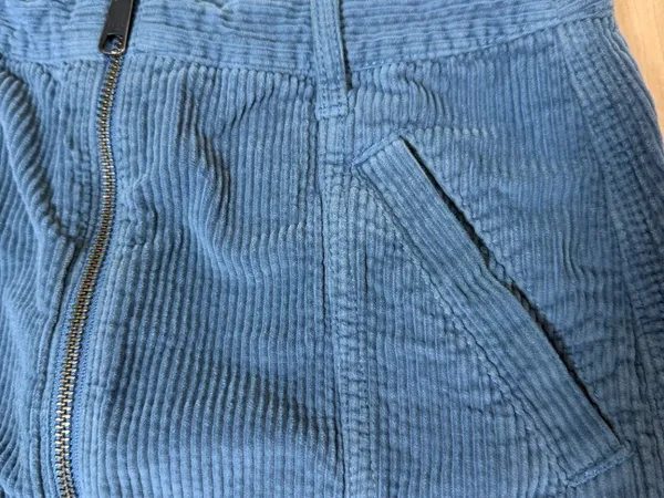 American Eagle Hi Rise A Line Grey Corduroy Zip Front Mini Skirt Size 0 - Image 2