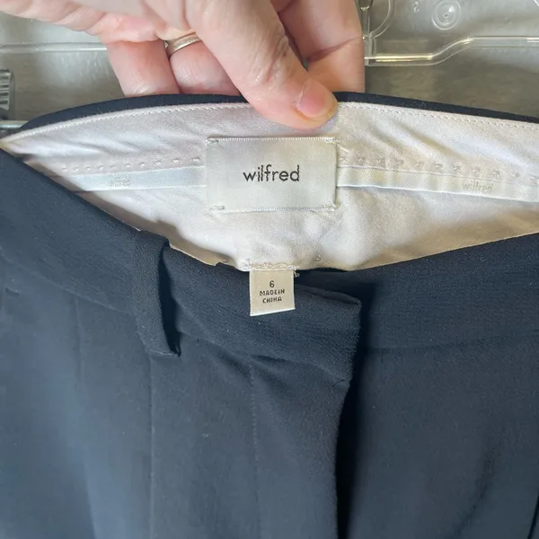 Aritzia Wilfred Vogue Pants Size 6 Black Plated Wool‎ Women's - Image 3