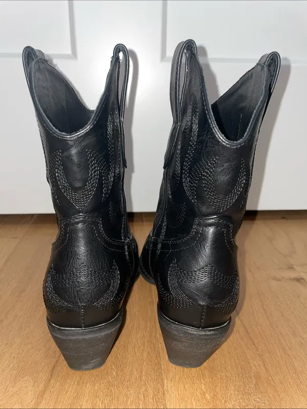 Women’s Black Fashion Cowgirl Western Ankle Boots Mid Heel Size 7 - Image 3