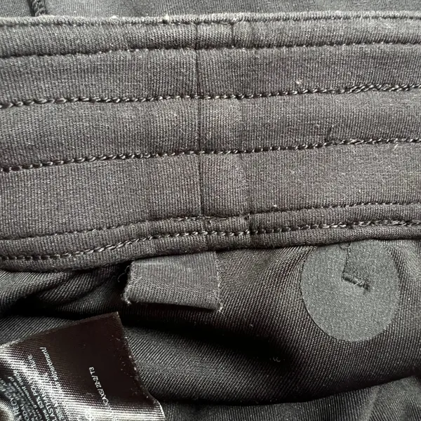 Lululemon Softstreme 4" Shorts Womens 4 Black High Rise Drawstring Pockets - Image 8