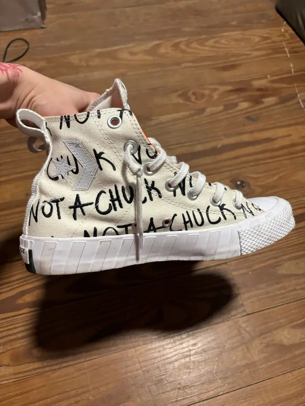 Converse High-Top Chuck Taylor - Image 2