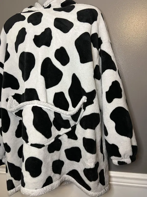 Cow Print Wearable Blanket Hoodie Womens Womens One Size Black White Sherpa Cozy - Image 5