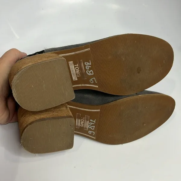 Toms Esme suede boots block‎ heels gray size 7 - Image 6