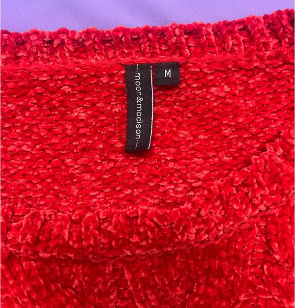 Moon & Madison Knit Sweater Cropped Red - Image 2