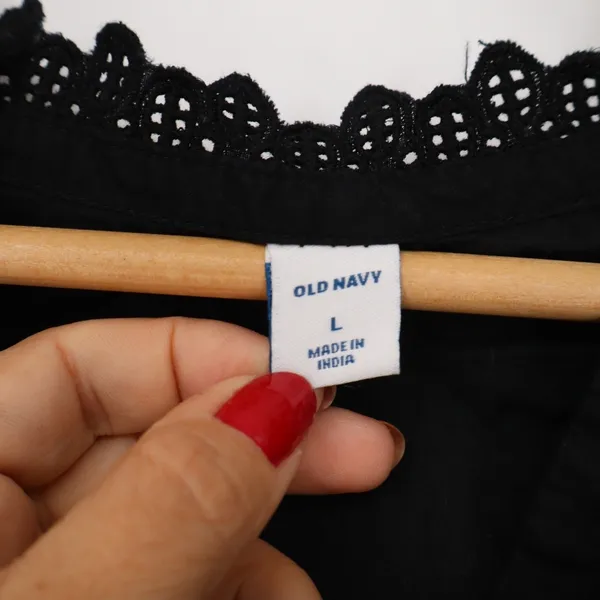 Old Navy Womens Black Eyelet Lace Trim Button Front Cotton Blouse Top Large - Image 3