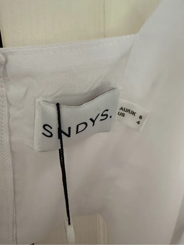 NWT SNDYS. Zanita Set White Top and Skirt Two-Piece Set US Size 4 - Image 6