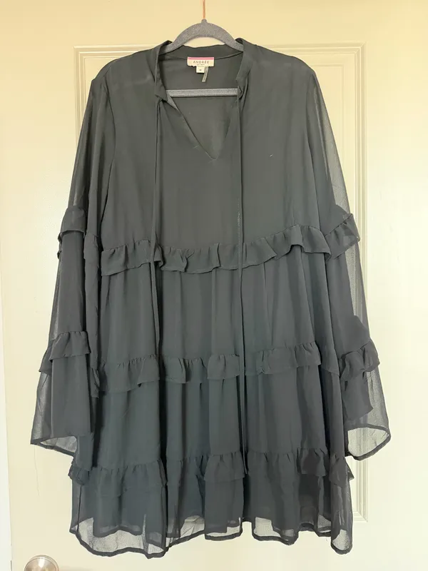 Boutique dress - Image 2