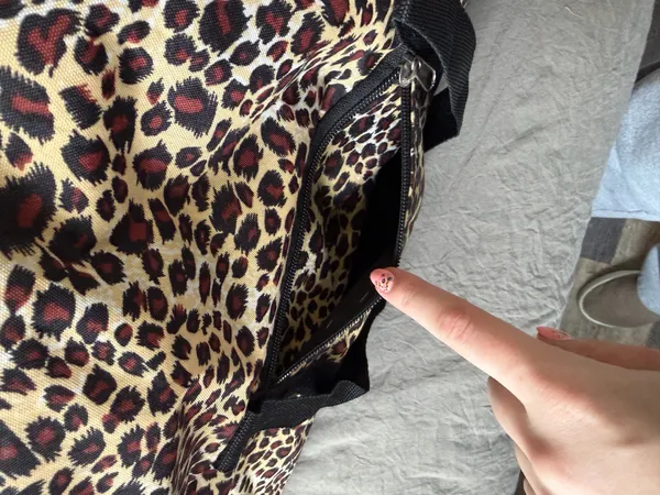 Leopard Print Travel Tote Bag - Black & Tan - Image 3