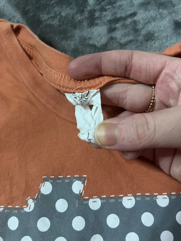 tn t shirt Orange Size L - Image 4