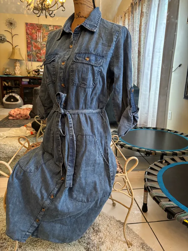 Super pretty denim dress size Lg - Image 2