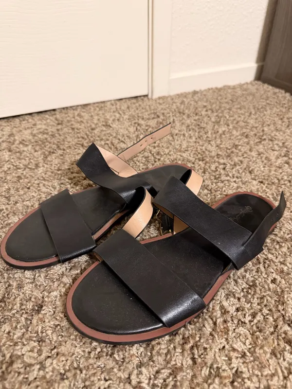 Boutique sandals - Image 6