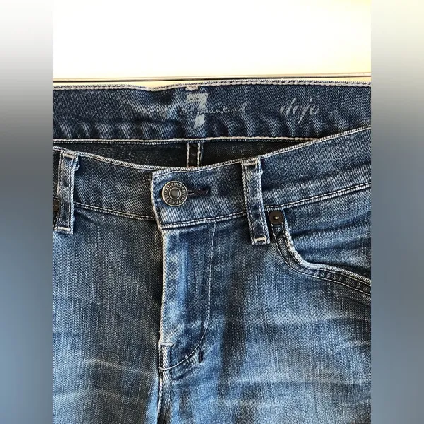 7 For All Mankind Dojo Dark Blue Flare Jeans Size 29 - Image 2