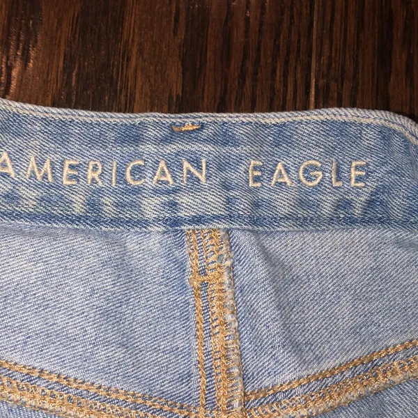 American eagle curvy MOM jean distressed size 4 - Image 3