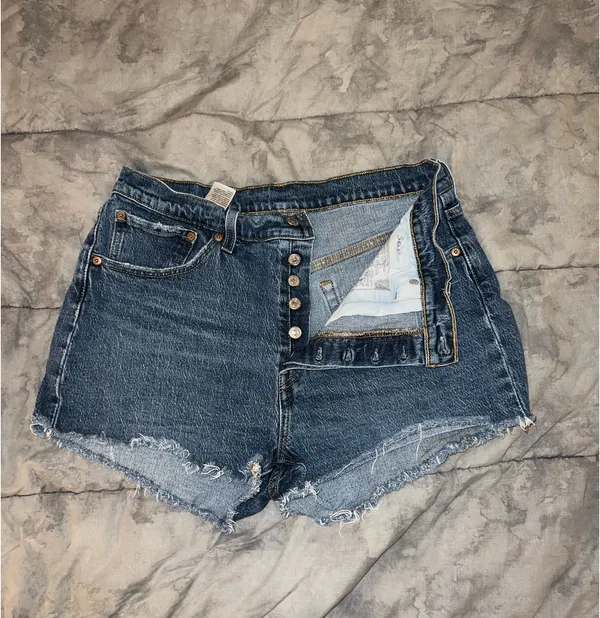 Levi’s 501 Denim Shorts - Image 2