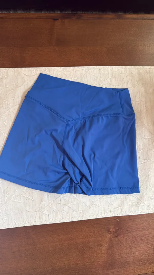 Amazon Shorts - Image 2