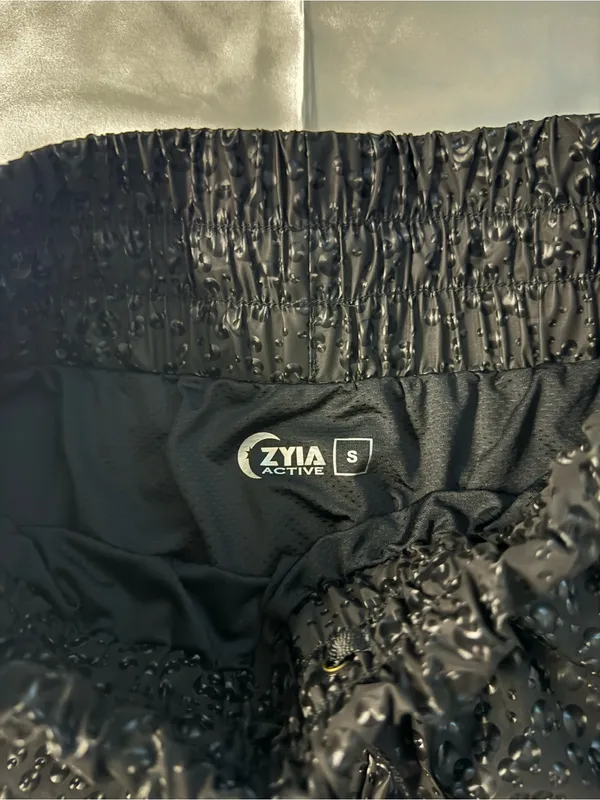 Zyia Active High Rise Black Bomber Bubbles Shorts - Image 5