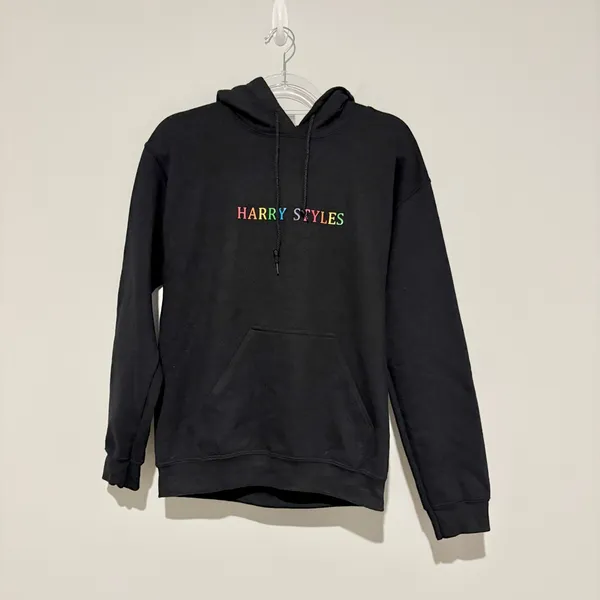 Gildan Harry‎ Styles Hoodie Black Rainbow text size Small - Image 2