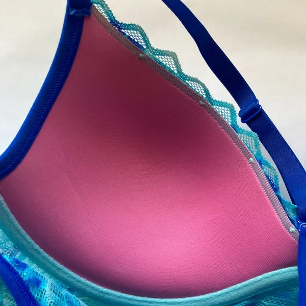 PINK Victoria's Secret Blue Lace Racerback Bra SZ L - Image 6