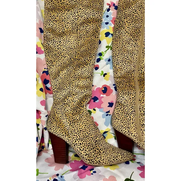 Crown & Ivy Azalea Cheetah Sz6 Knee High Fabric Pointy Toe Side Zip Boots - Image 4