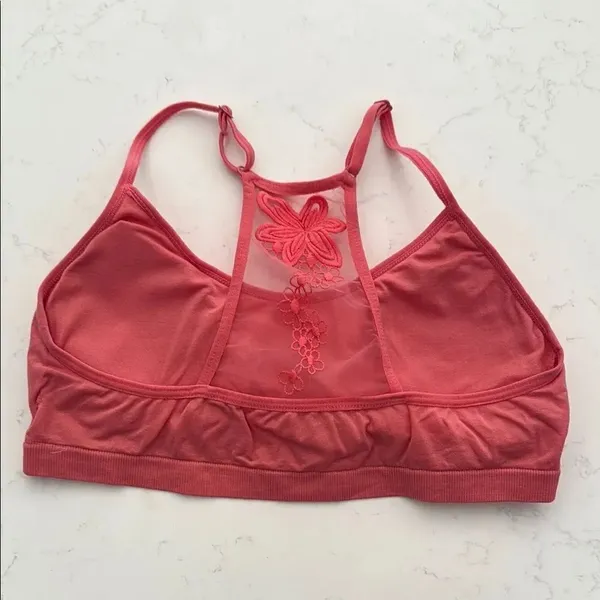 Pink Lace Detail Bralette. Size XL. International intimates. - Image 2