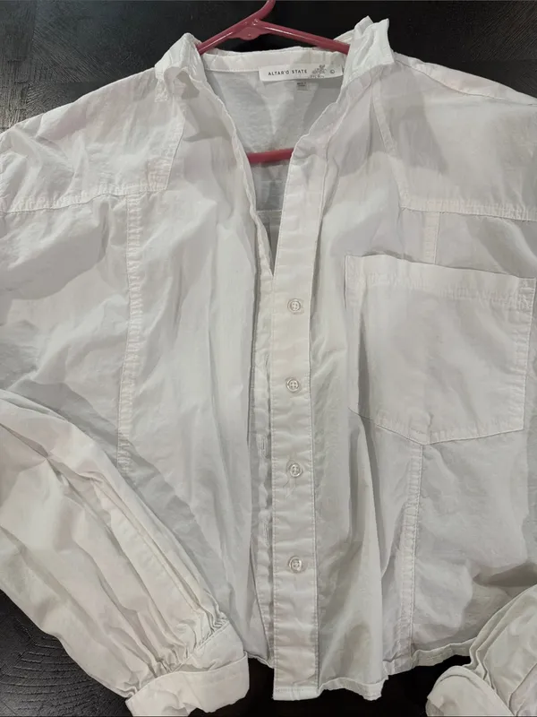Altar'd State White Cropped Button-Up Shirt - Image 4