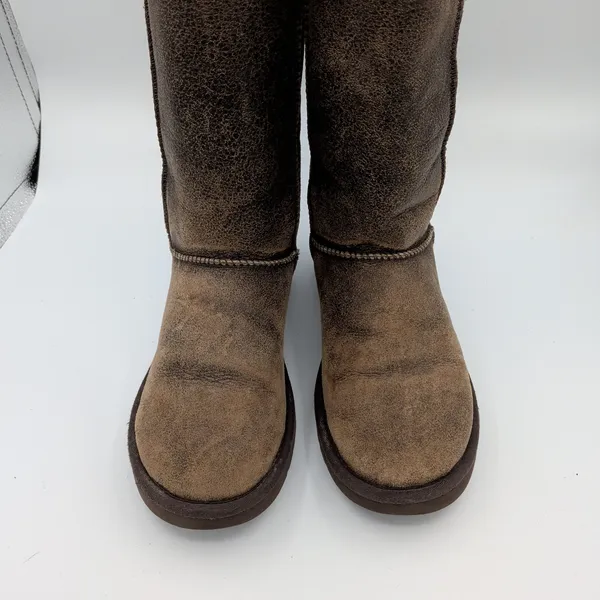 UGG Classic Tall Bomber‎ 5804 Sheepskin Lined Winter Boots Women Size 7 - Image 4