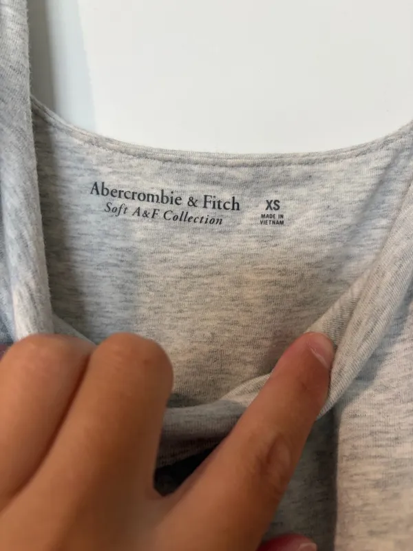 Abercrombie & Fitch Light Heather Gray Scoop Neck Tank - Image 2