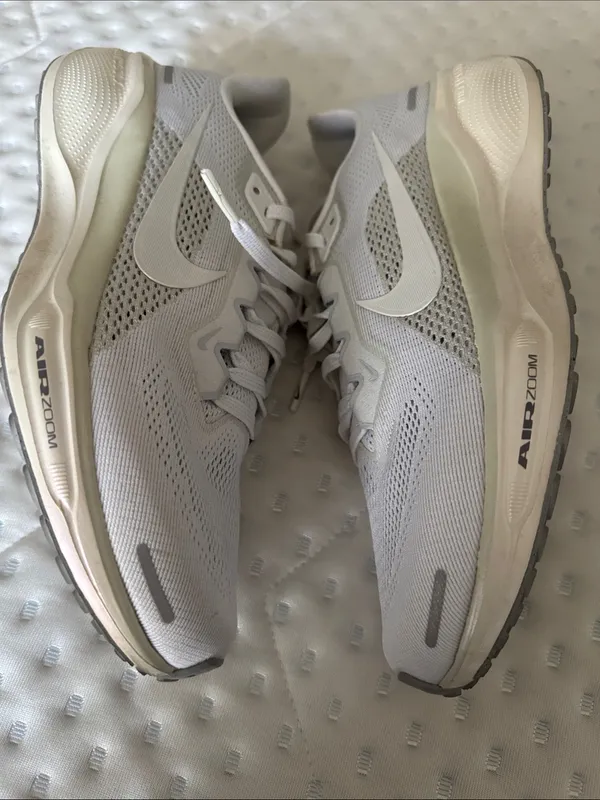 Nike Women’s White Mesh Athletic Sneakers Pegasus 41 - Image 3