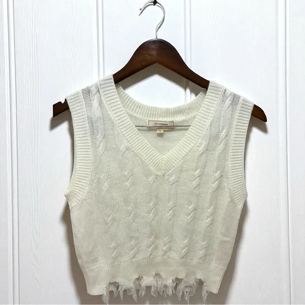 224 No Comment | NWOT Cable Knit Cropped Sweater Vest (Size M) - 3/$15 - Image 3