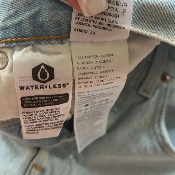 ✨Levi's Women's 501 Original Jean Light Wash Sz 26 Shorts✨ - Image 8