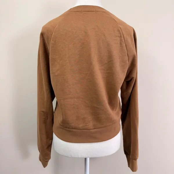 Beyond Yoga Uplift Cropped Raglan Sweatshirt Toffee Notched Hem Small - Image 5