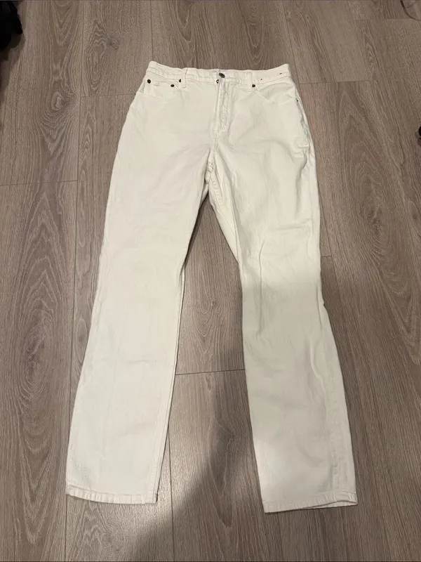 Curve Love Ultra High Rise Slim Straight Jean white Size 31 12 - Image 3