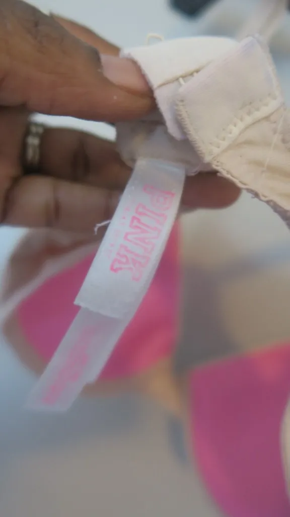 PINK Victoria's Secret wear everywhere t-shirt lightly lined bra in tan and pink size 34C. - Image 6