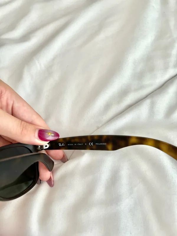 Rayban Tortoise shell Wayfarer sunglasses  - Image 4