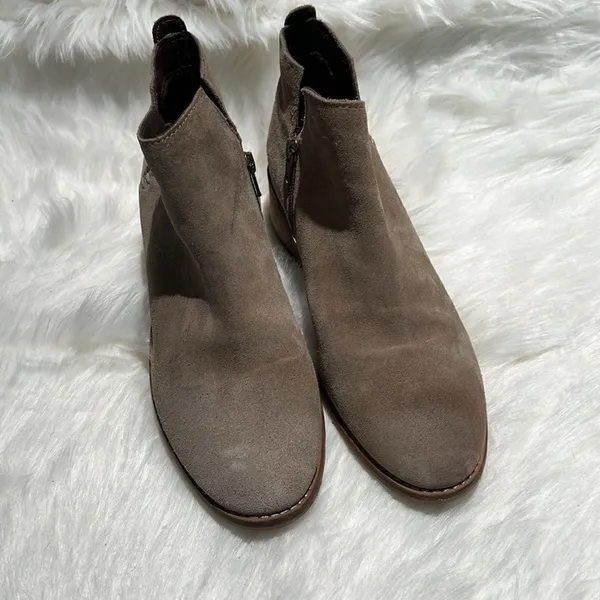 Diba Tan Studded Ankle Boots size 9. C1‎ Brown - Image 5