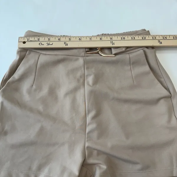 NWT‎ Summer Shorts Flowy Womens Size Medium Khaki Stretch Elastic Waist - Image 5