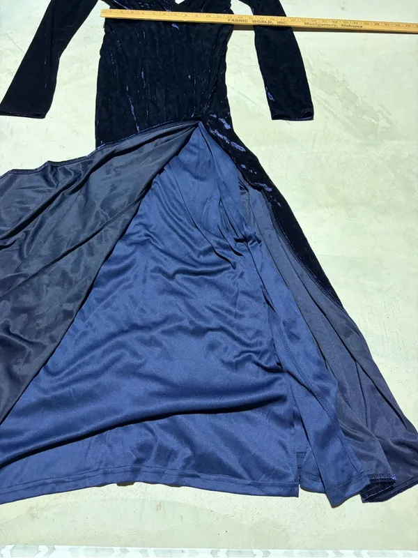 Maniju Baltic born NWT crushed Velvet Long-Sleeve V-Neck Dress Medium - Image 8