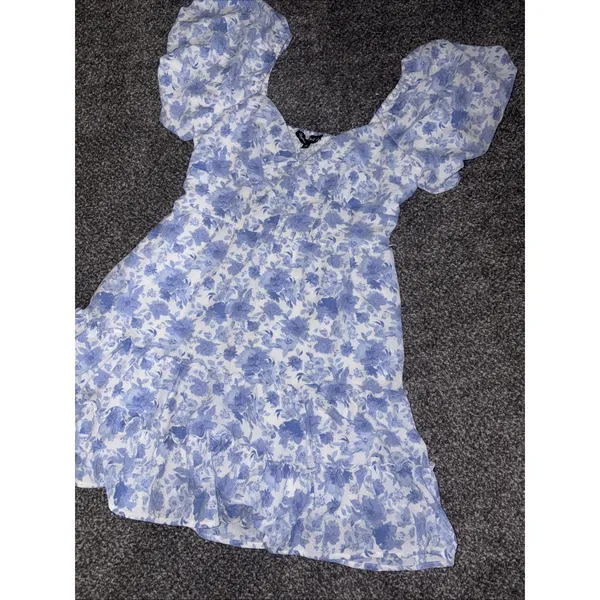 Crystal Doll Women's Floral Dress Size Medium - Image 3